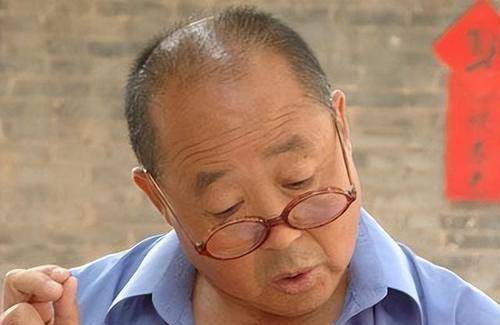 剧的热播,马恩然也迎来了他艺术生计的第二春马恩然在舞台剧《全国第