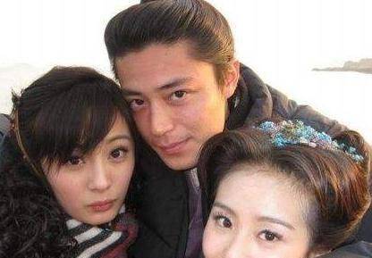 仙剑3片场:紫萱玩翅膀,徐长卿"左拥右抱",还是胡歌会玩_角色_唐嫣
