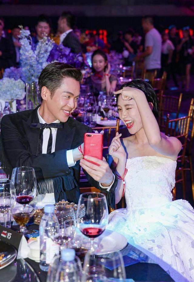 张若昀真爱全在眼神里,倪妮超幸福,这两个细节看懂了霍建华?