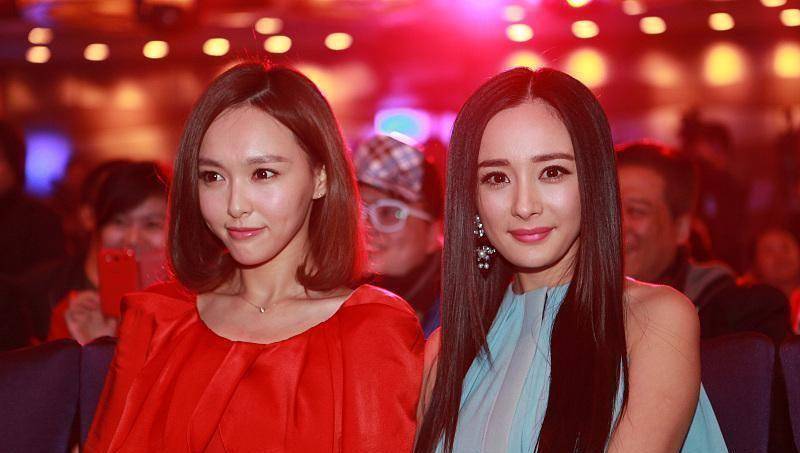 杨幂刘诗诗已经冰释前嫌,唐嫣还在等什么?_微博_带着_眼神