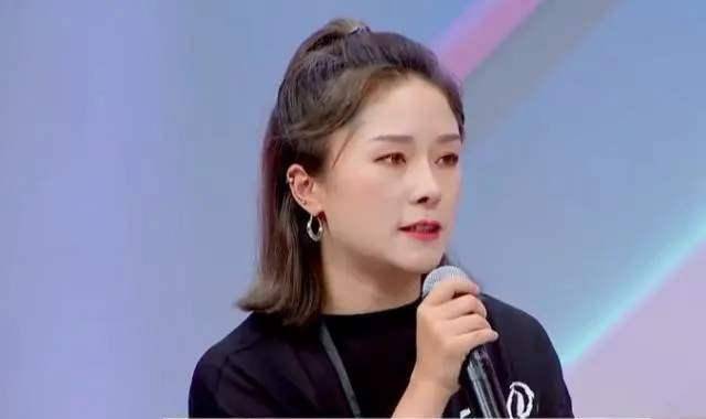 有种不公平遗传叫杨迪,上帝吻了妹妹杨莎的脸,去忘记了这个哥哥_长相