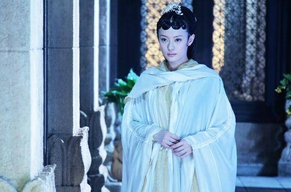 女星同演"百花仙子":关晓彤妖而不艳,她却美得当场被天帝侵犯_花神