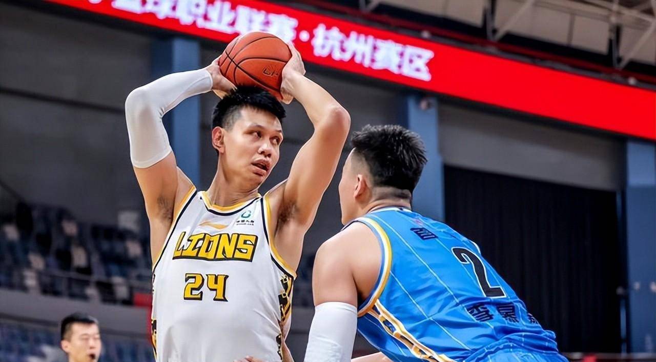 胡金秋不答应,靠他对抗广东队,至少续约2年_许钟豪_广厦队_球员