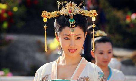 上官婉儿到底干了什么事情,让李隆基执意要杀她_武则天_韦后_李显