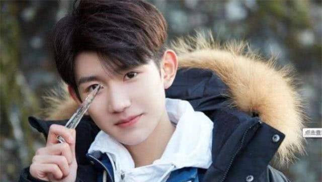 千玺初吻给了周冬雨,王源吻了欧阳娜娜,看到小凯初吻对象我笑了