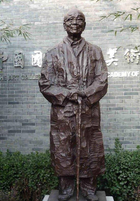 吴为山通过作品讲述中国梦_世界_价值_青铜