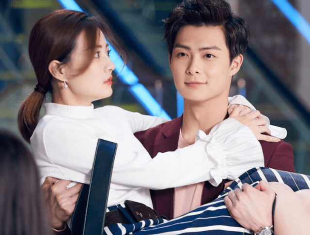 张铭恩和神秘女子回酒店,新女友身材不输徐璐,这么快就放下了_男方