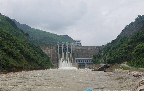 青狮潭水库情况危急,必须充分发挥水利工程防洪效益,全力保障人民群众