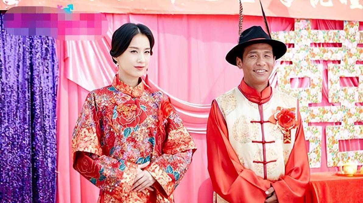 演员宋小宝是人生赢家:抛弃霍晓红嫁给范王雪,如今家庭美满_婚姻_孩子