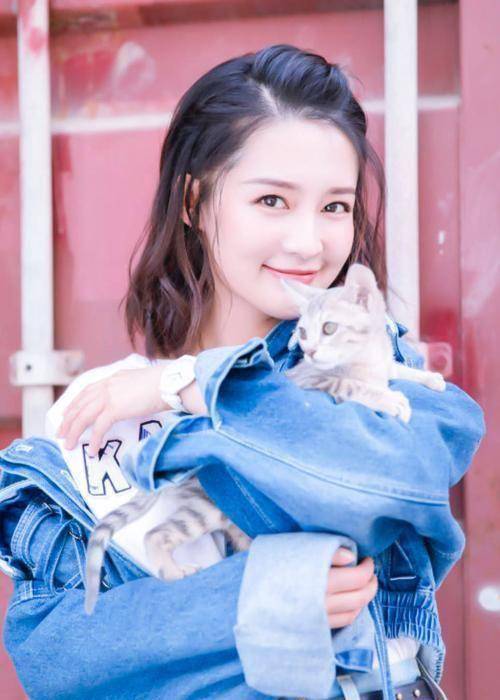 王一博李沁合作《光明之路》,女主是男主的救赎也是他的一生挚爱_沈近