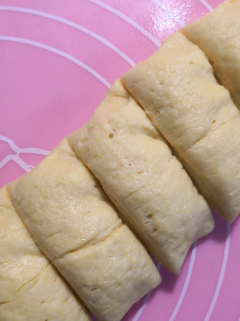 准备玉米面烹饪步骤:玉米面(强化豆粉)100克,面粉150克,鸡蛋一个,发酵