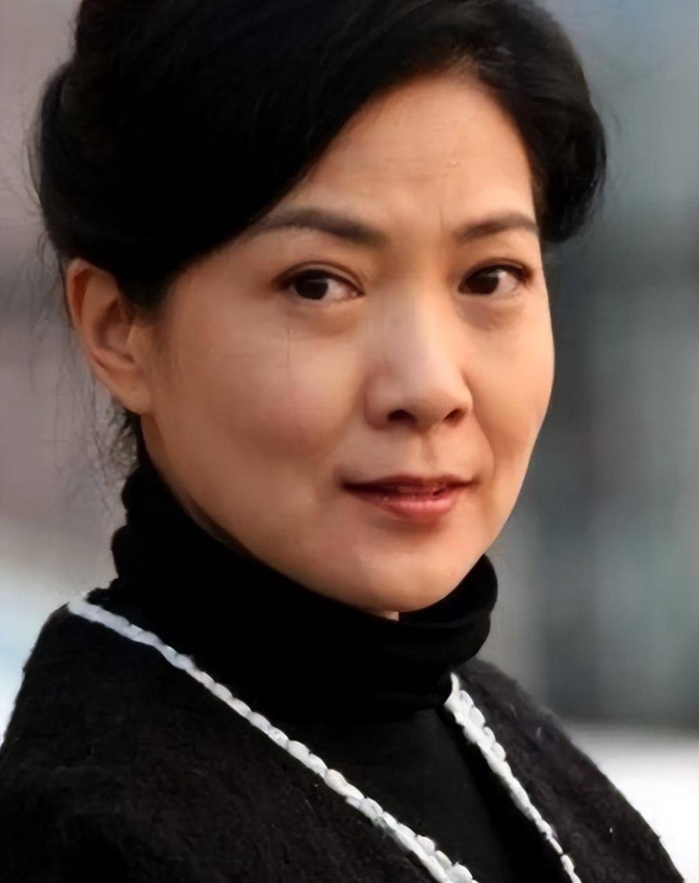 1992年沈丹萍回来后,因海关不便而大发雷霆:我们为什么不能相处?