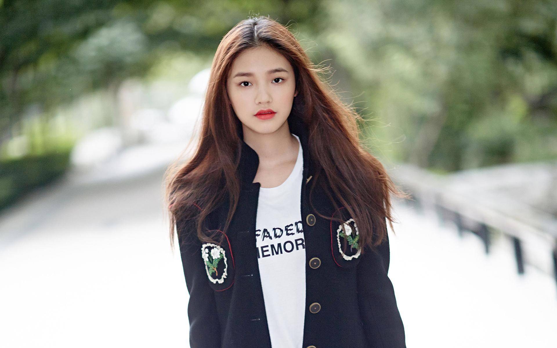 等车过程暧昧_颜人中_关系_感情