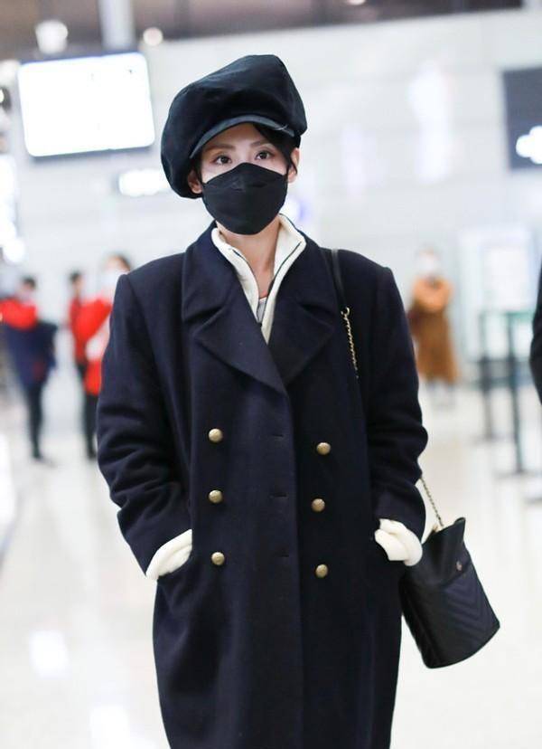 张嘉倪想低调也没办法,头上顶个大帽子,没点高级气质还真撑不住_风格