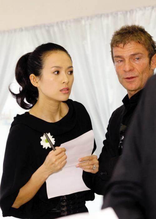 章子怡的前男友是郭晶晶的小叔子,为什么她没能嫁进豪门郭晶晶能_汪峰