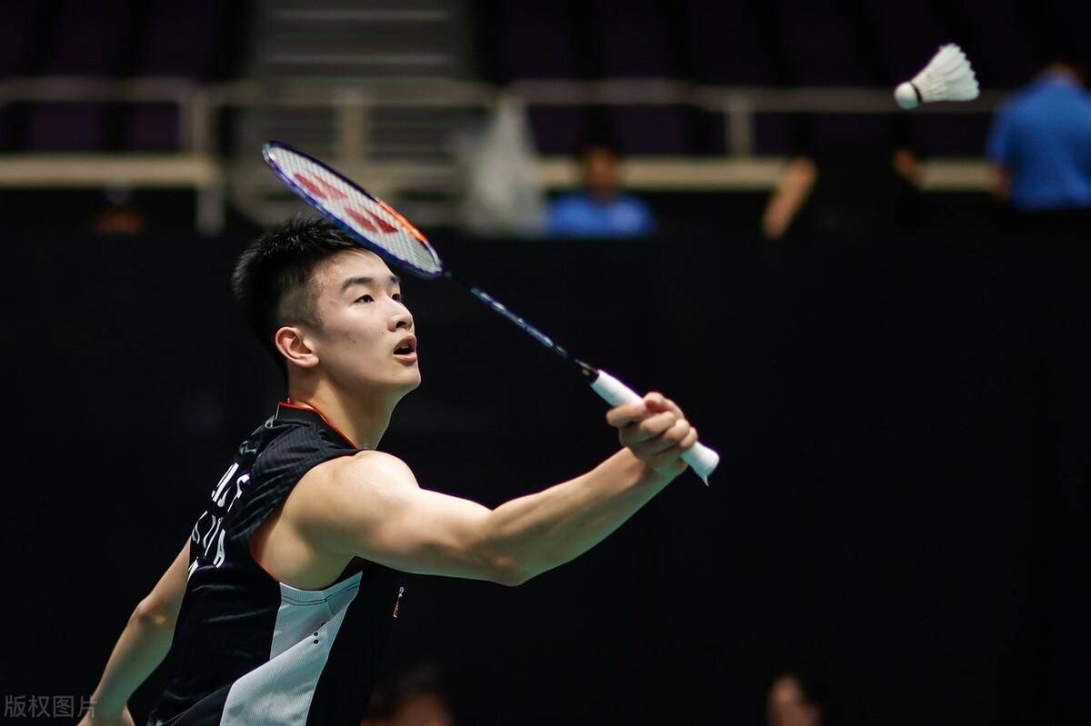 加拿大赛|李诗沣横扫奈良冈功大 山口茜轻取辛杜 中羽在线 - 超人气