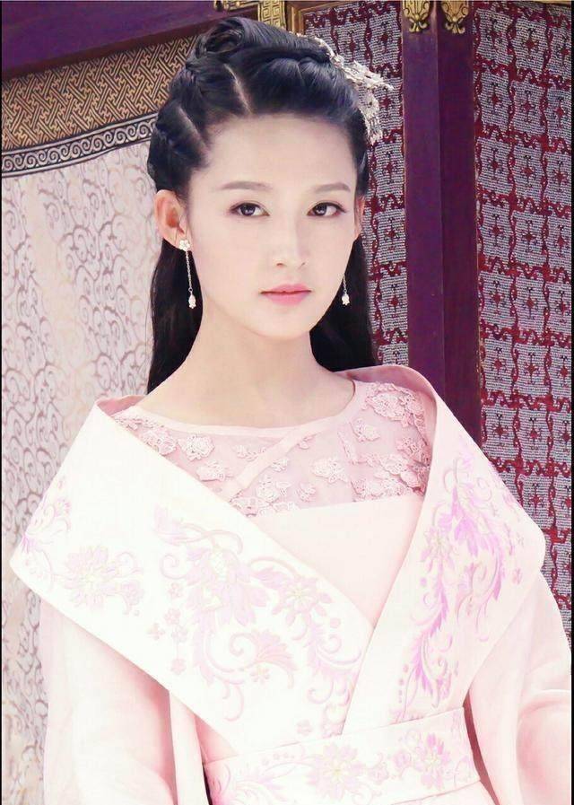 6位粉衣古装美人:一个结局凄惨,而另一个成经典_剧中_赵丽颖_粉色