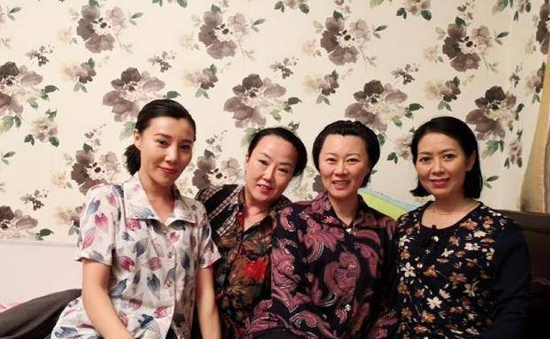 赵海燕的成名道路令人羡慕嫉妒,因春晚小品《相亲》等被全国观众熟知