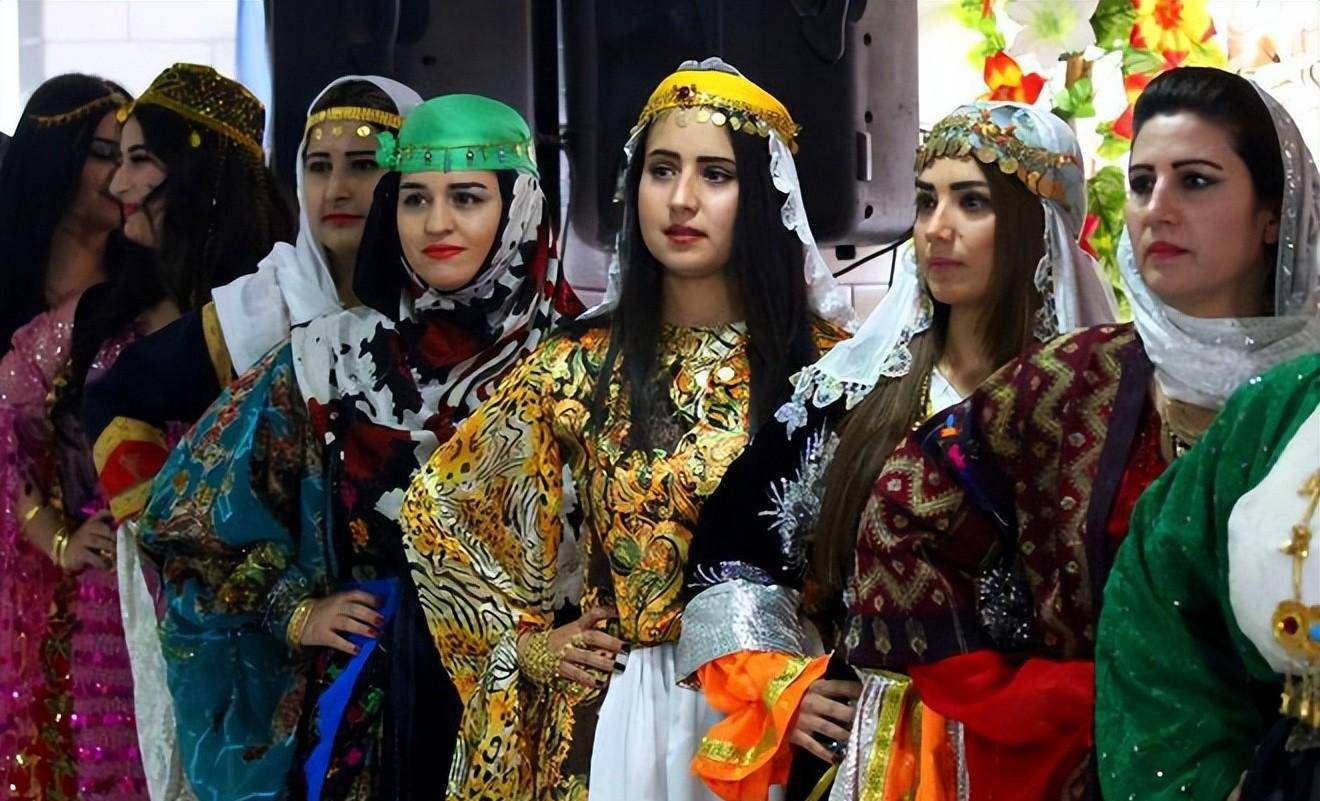 a服装的风格和类型:土耳其传统服装以多种风格和类型而闻名