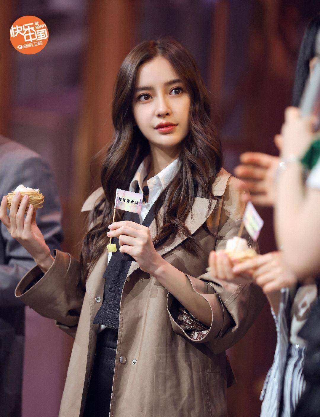 baby新综艺中演蜡像,我看到了杨颖演技的巅峰水平_表演_进步_易烊