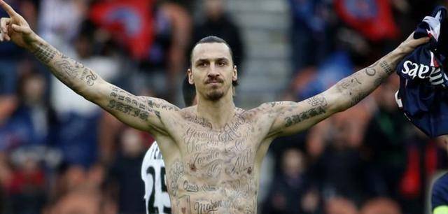 伊布穿上皮尔洛的号码:ac米兰已经不是当年的传奇球队了_球衣_赛场