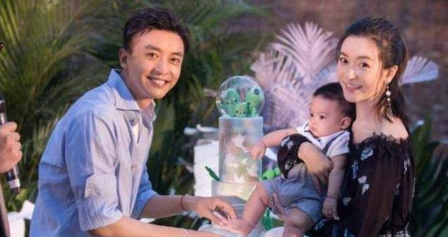 演"奥特曼"出道,拍戏多年不温不火,今一岁半儿子继承父母大眼_李佳航