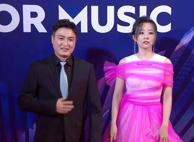 tmea娱乐盛典:tfboys红毯压轴,孟美岐生图太美,周震南美甲抢镜_陈情