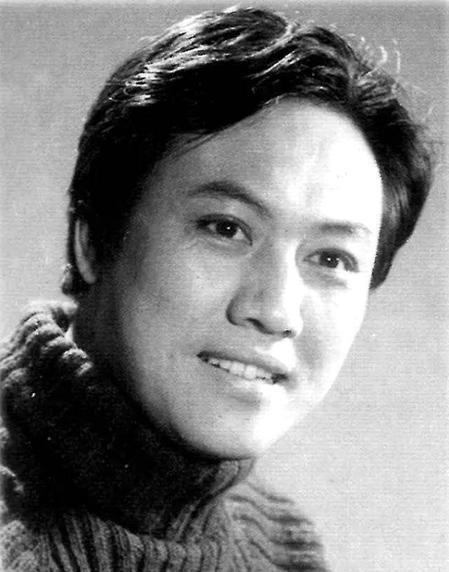 李俊海,1940年出生于辽宁大连.