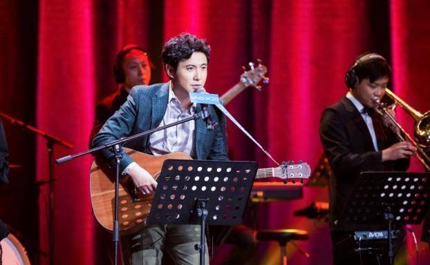 昔日的军艺校草沈腾,如今却坦言与徐峥撞脸,这是为何?_麻花_开心_王牌