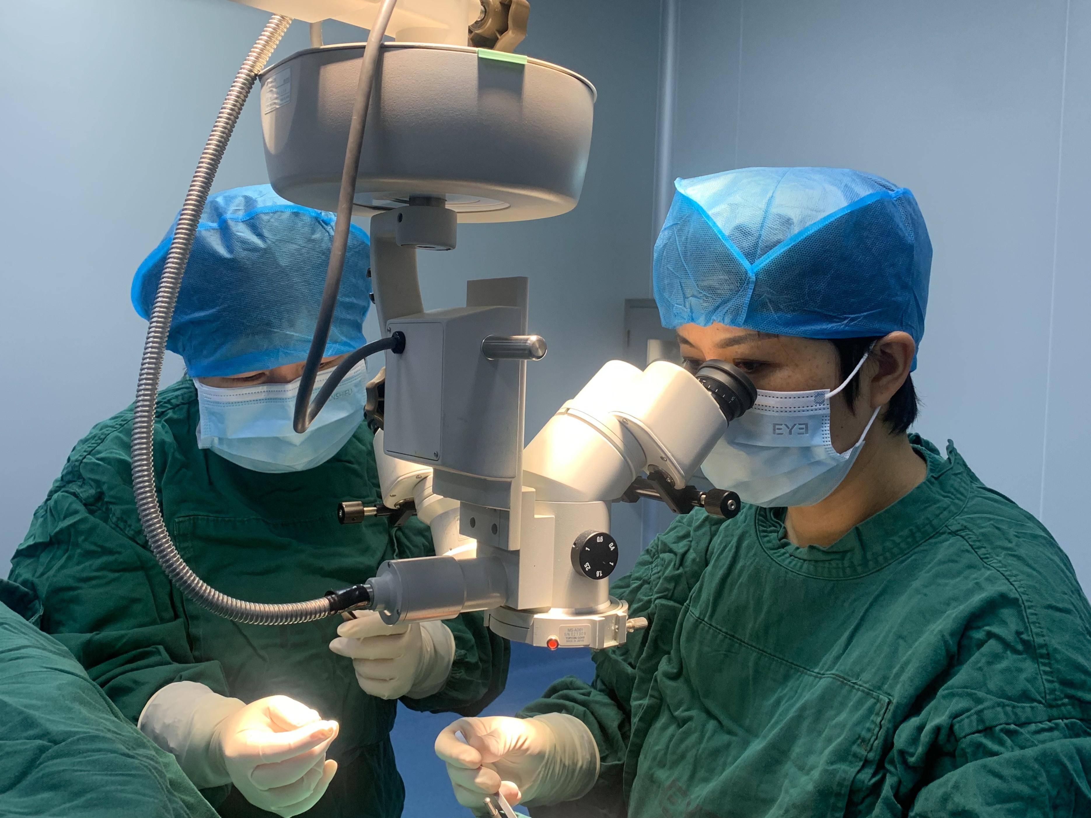 暑期改"斜"归正好时机,斜视治疗要趁早,还孩子缤纷世界_娄底_手术