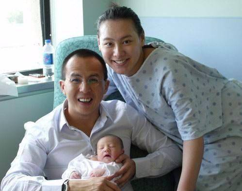 梁洛施恋恋不舍,晒照为儿子庆生不忘提李泽楷,让人心疼_孩子_网友_李