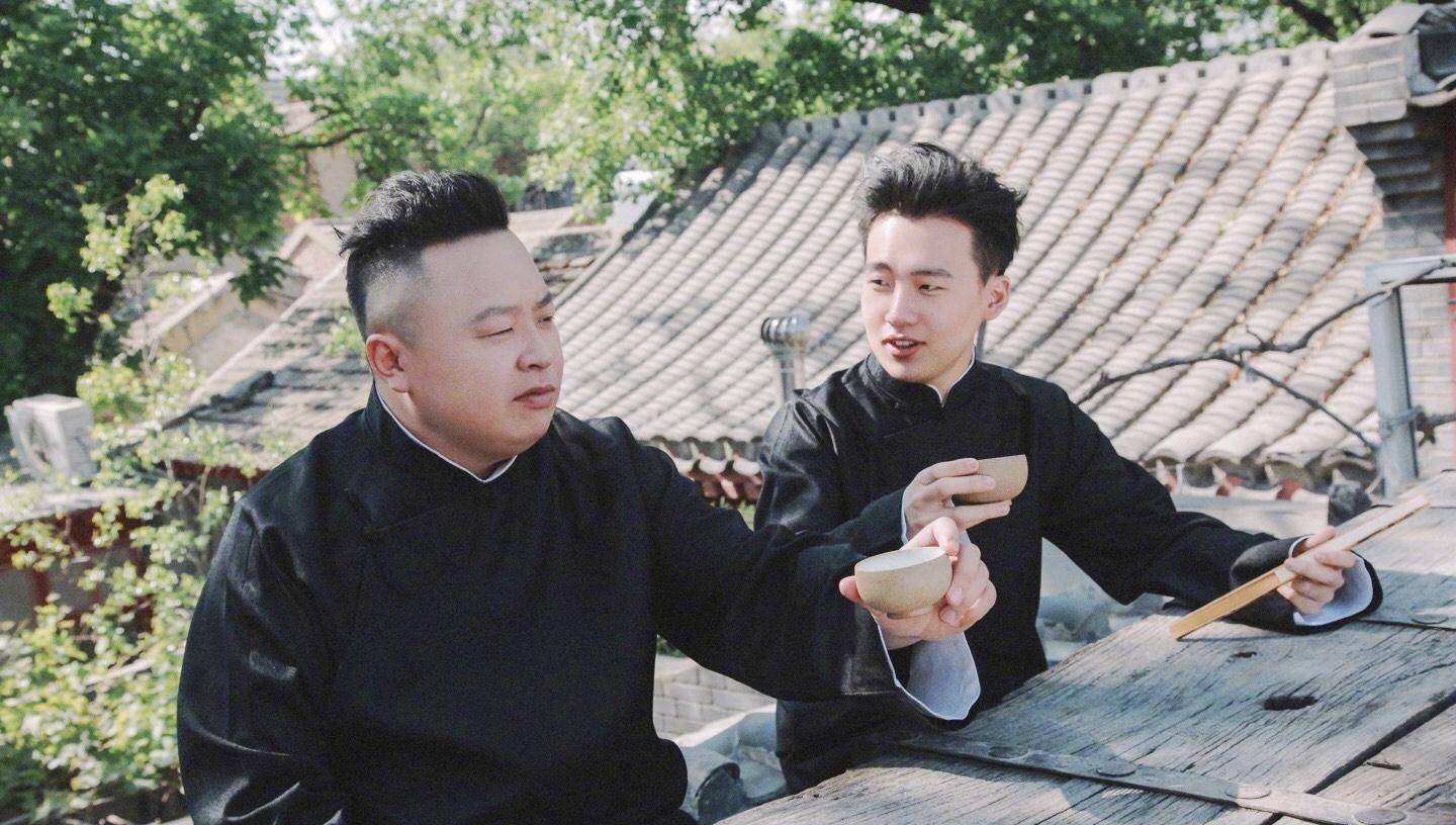 郭麒麟为"哥哥"当伴郎,"嫂子"是伴娘:23岁,该谈恋爱了_郭德纲_发展