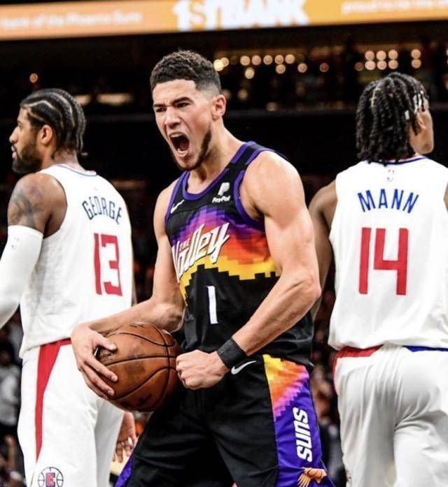 快船球迷一挑二,美女球迷加入混战,太阳球迷太仓促_比赛_球员_冲突