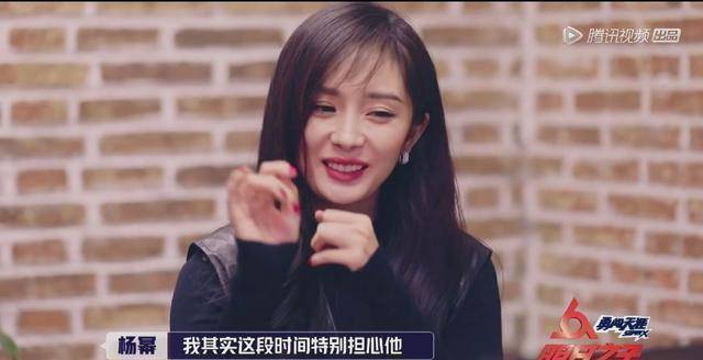 上一季的《明日之子》的三位导师是薛之谦,华晨宇和杨幂,这三位给大家