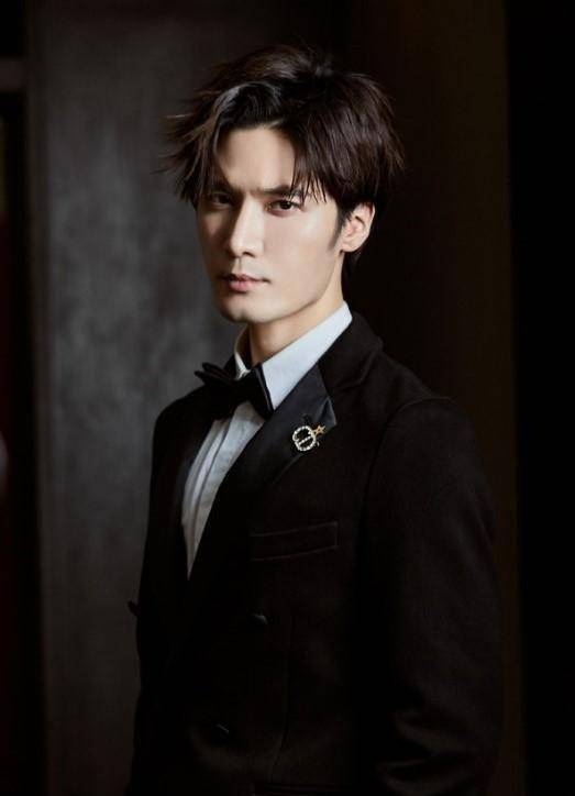 刘海宽《长歌行》官宣游侠司徒郎郎展潇洒气质_角色_长剑_漫画