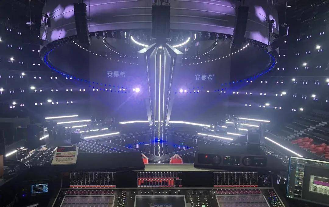 金少刚团队倾力打造《中国好声音》10周年舞台,用到了哪些设备?
