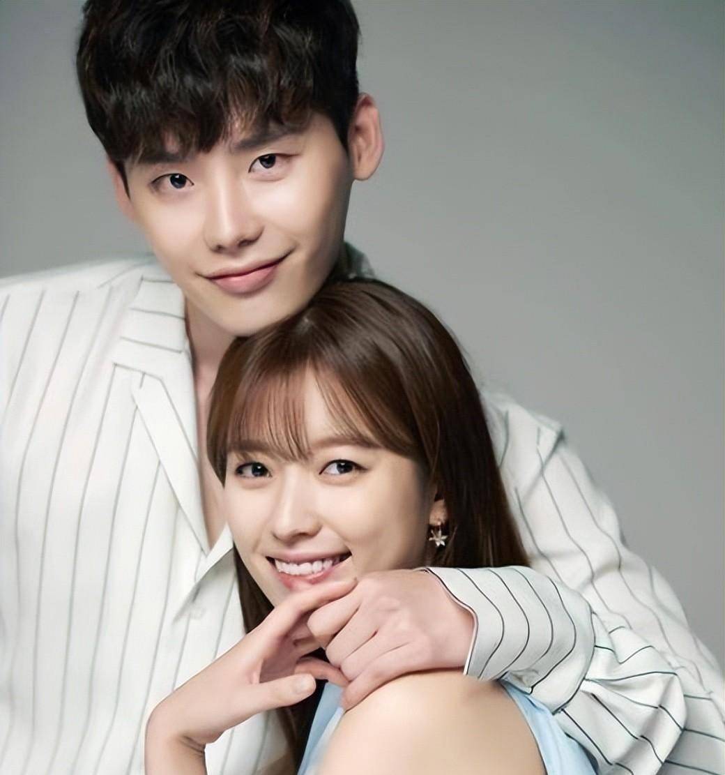 李钟硕的绯闻女友都是女神!