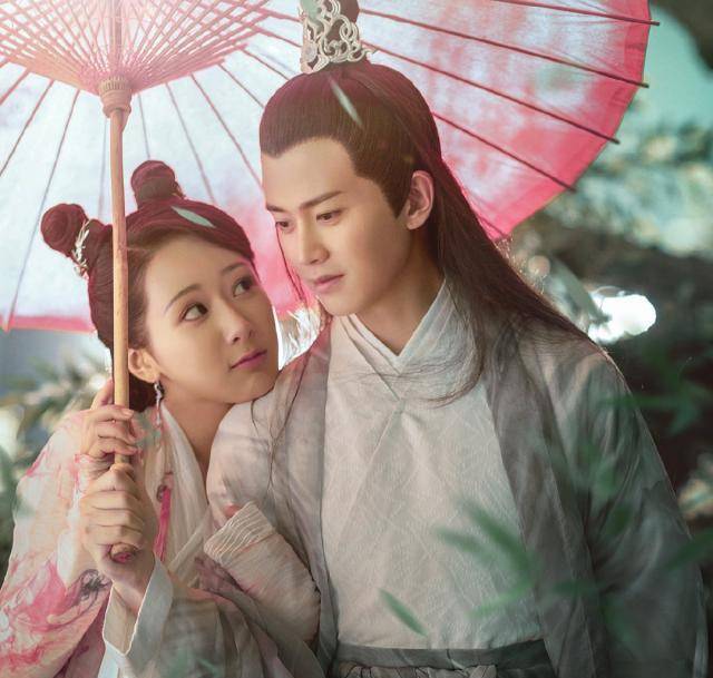 杨紫演了5部傻白甜全好评,下部剧化身女总裁爱上软萌马天宇_角色_戏路