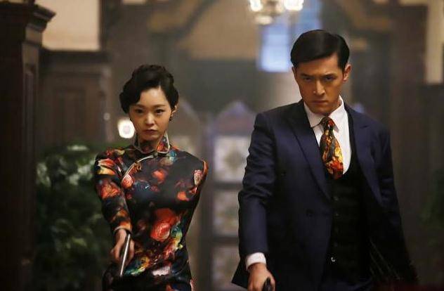 张睿宋轶畅聊大学时光,看宋轶腿粗还问过她是不是穿秋裤了?