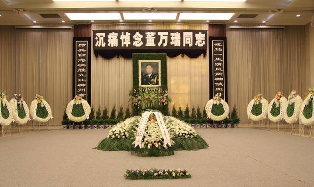 这位57岁将军哭着救险,如今已经去世,儿子很是优秀_灾害_洪水_董三榕