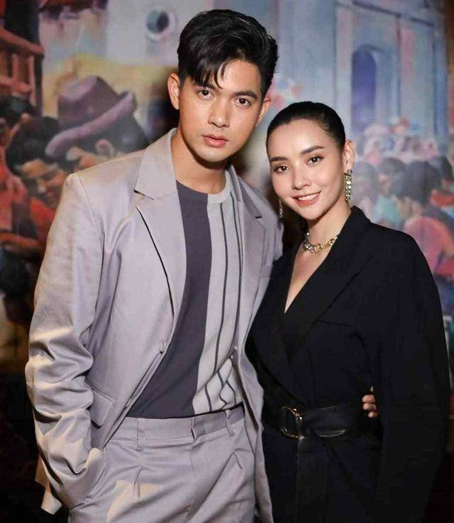 泰星kem,mookda合体亮相粉红不断,kem称妈妈非常喜欢mookda_戏份_一个