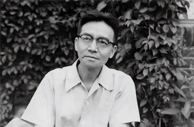 林洙在1948年毕业以后,结识了程应铨,程应铨当时担任清华大学建筑系