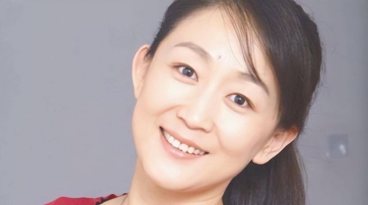 演员陈瑾:不结婚不生育,58岁依旧单身,晚年有巫刚陪伴不孤单