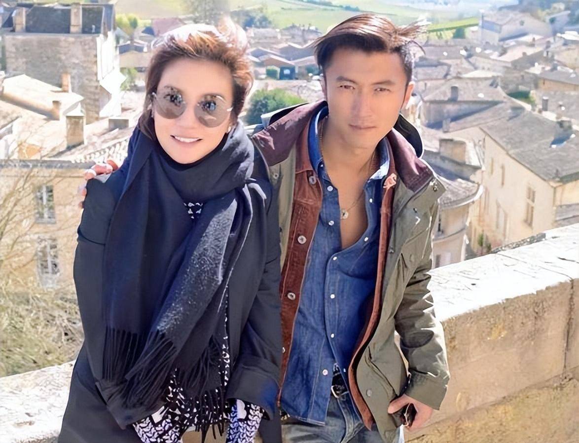 谢霆锋否认与王菲分手,被港媒求证时很愤怒,警告不要老来搞他们_营销