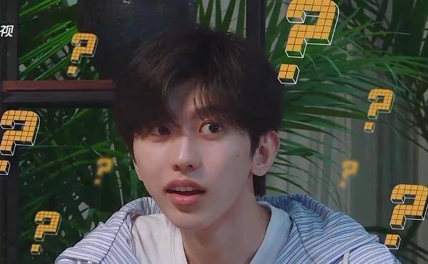 杨迪难得被惹怒,蔡徐坤猜杨迪无法拥有的东西,李晨三次起立鼓掌_节目