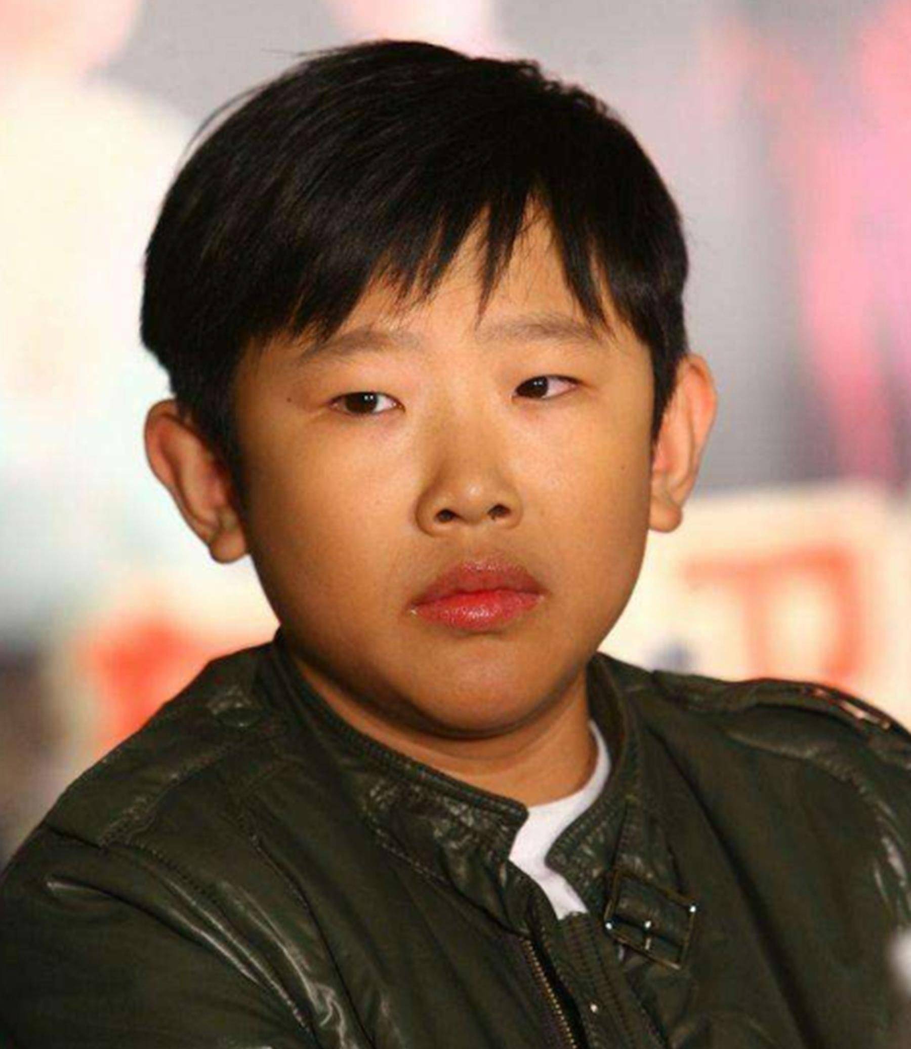 演员侯翔:9岁不再时尚,演了十几年儿子,"母子"