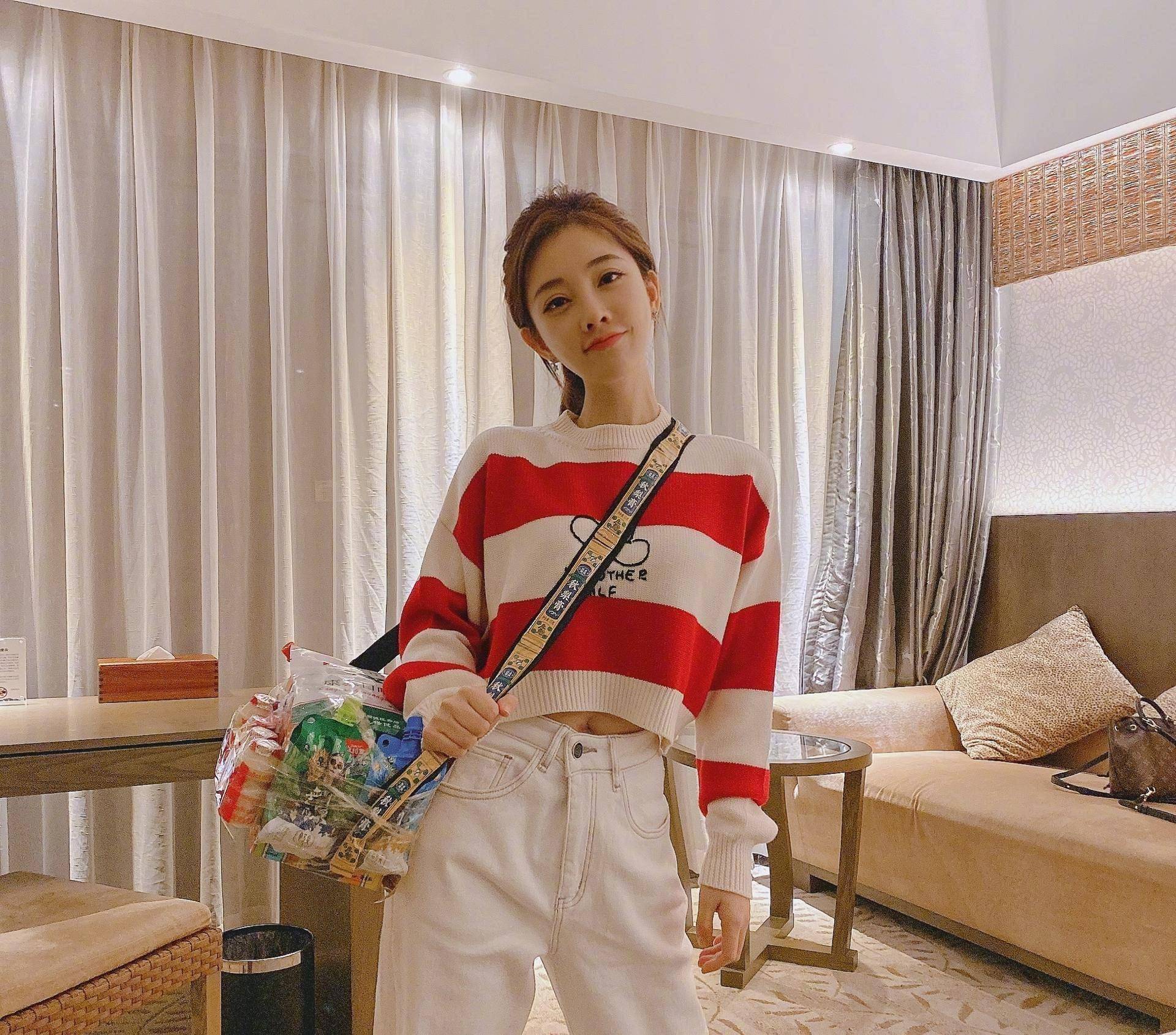 其实说起来冯提莫相信大家都不陌生,可能在不少的网