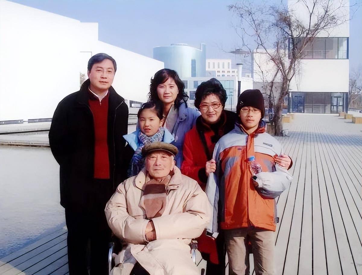 孙道临:41岁娶王文娟为妻,独生女儿见证了他们的坎