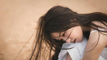 杨蓉新剧《沙海》造型美出新高度,36岁的她终于要火了!