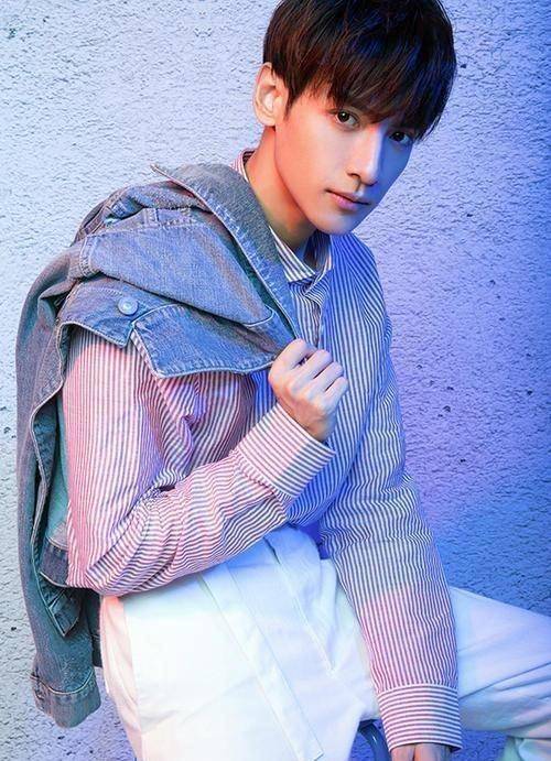 罗云熙比心陈飞宇,《皓衣行》可真行